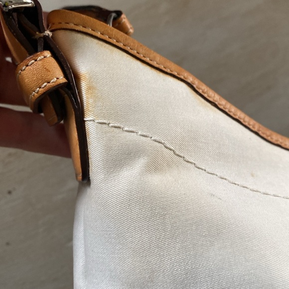 Coach Signature Soho Hobo - Picture 11 of 11